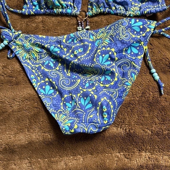 VICTORIAS SECRET String Bikini. Blue Floral Sz M/L - Picture 5 of 8